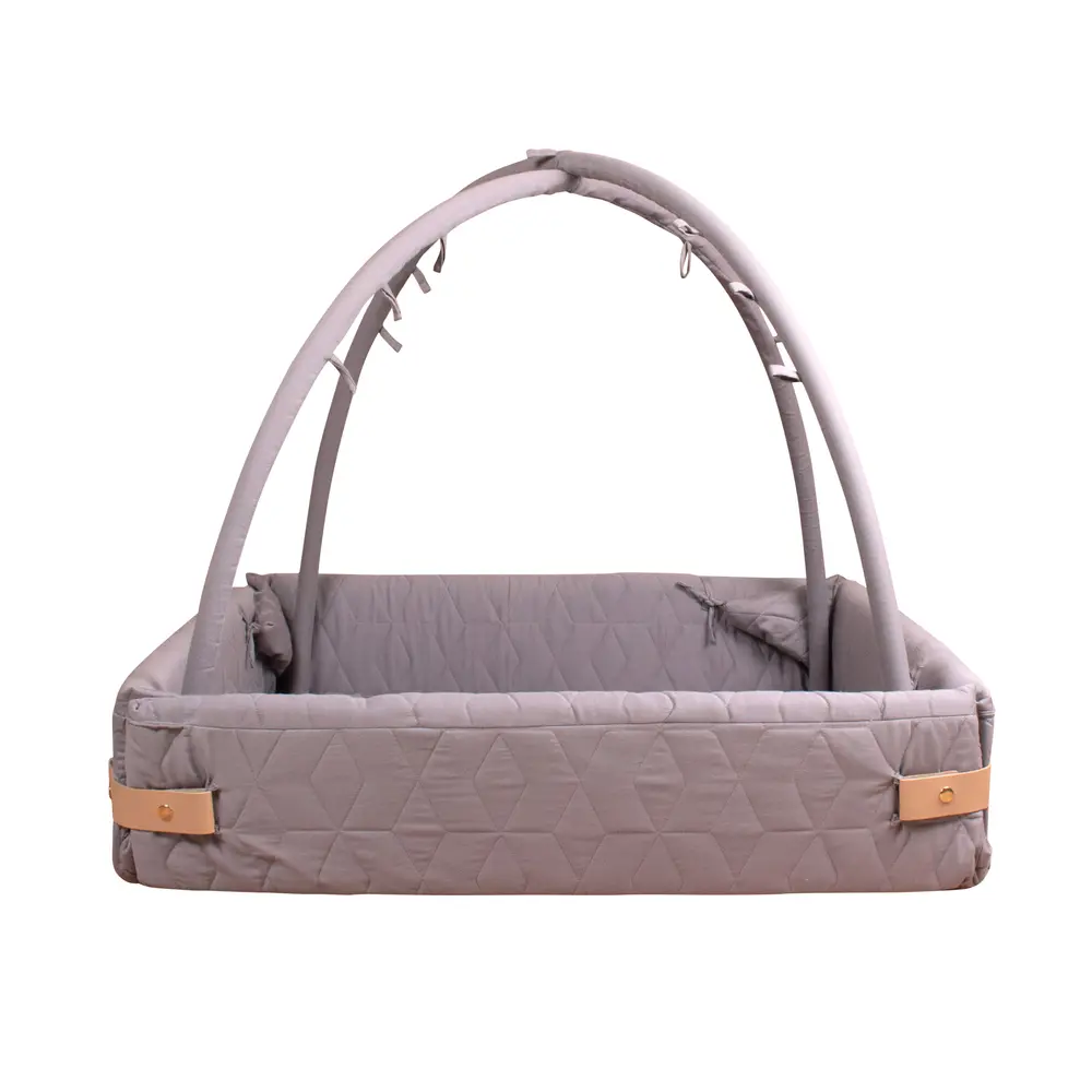 Aktivitetsnest Quilt   Dark Grey fra Filibabba