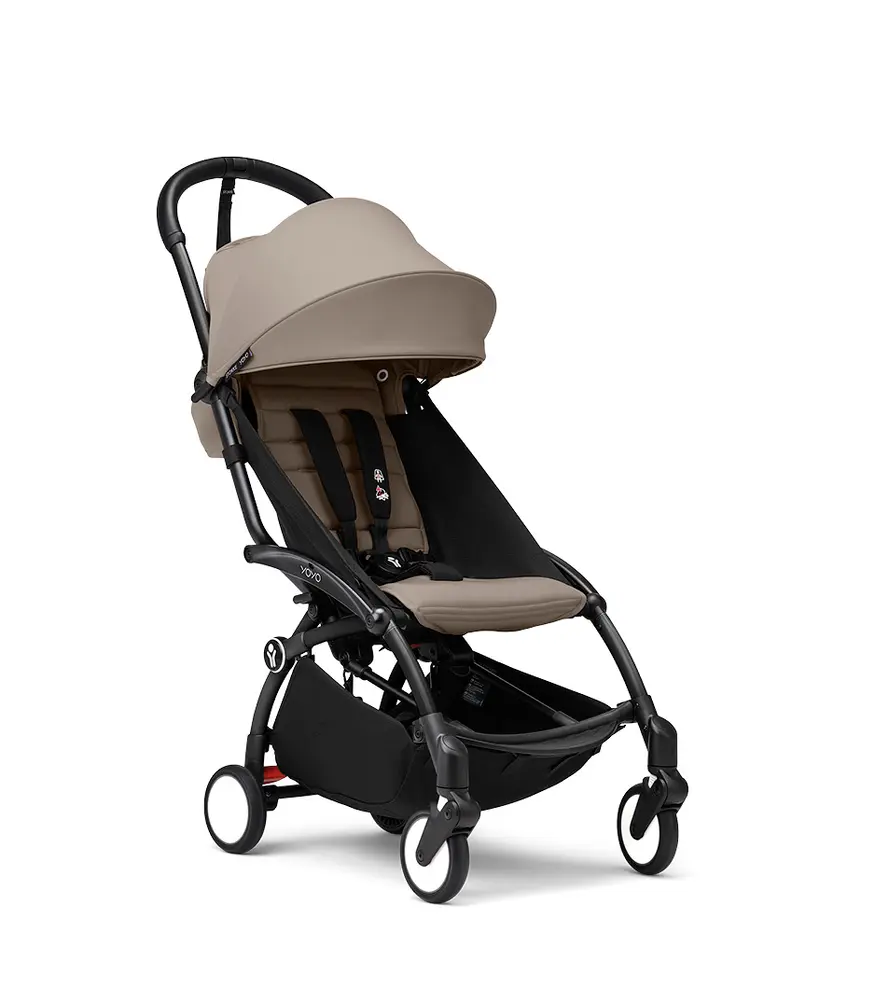 Yoyoâ³ Klapvogn   Taupe På Sort Stel fra Stokkeâ®