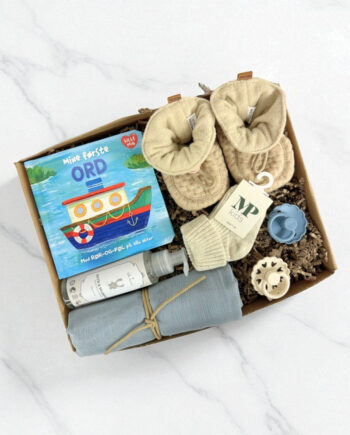 Barselsgave  Med Sager Til Baby