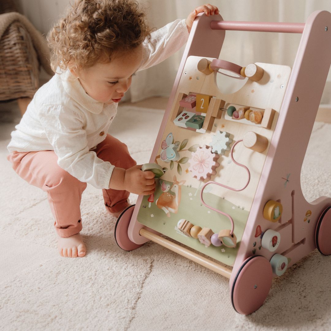 Gåvogn Little Dutch Rosa Træ Sjove Aktiviteter Til Baby